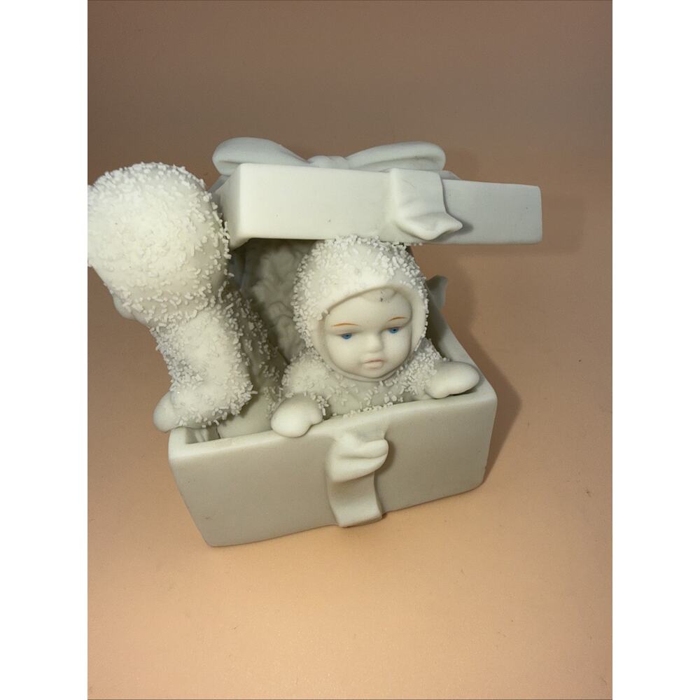 Dept 56 SNOWBABIES #79740 - "Winter Surprise!" 1987 White Christmas Decor